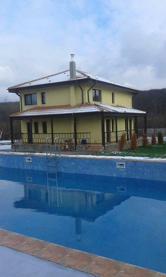 Pensiunea Casa Vanatorului 호텔 Oteleni 외부 사진